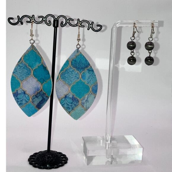 NWT! Two Park Street Designs Dangle Earrings! - Picture 5 of 14